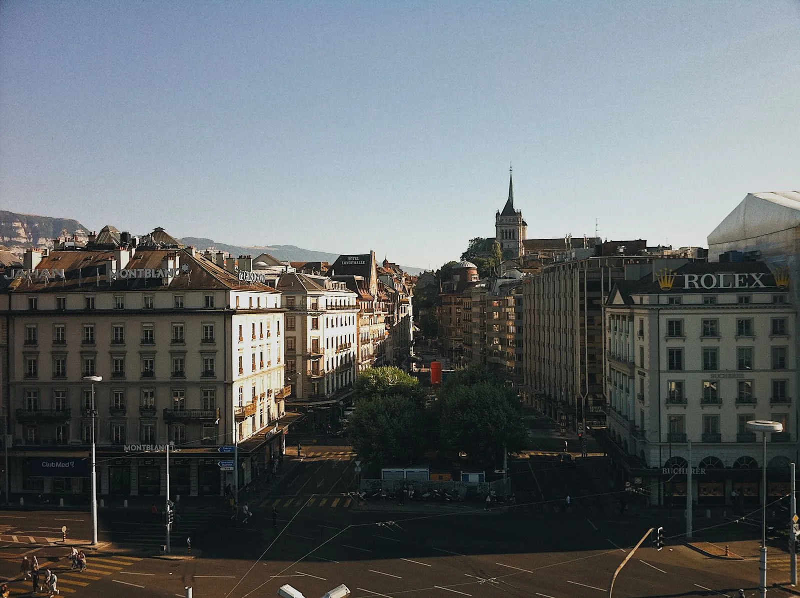 VTC à Genève : tarifs, disponibilité et réservation en 2025
