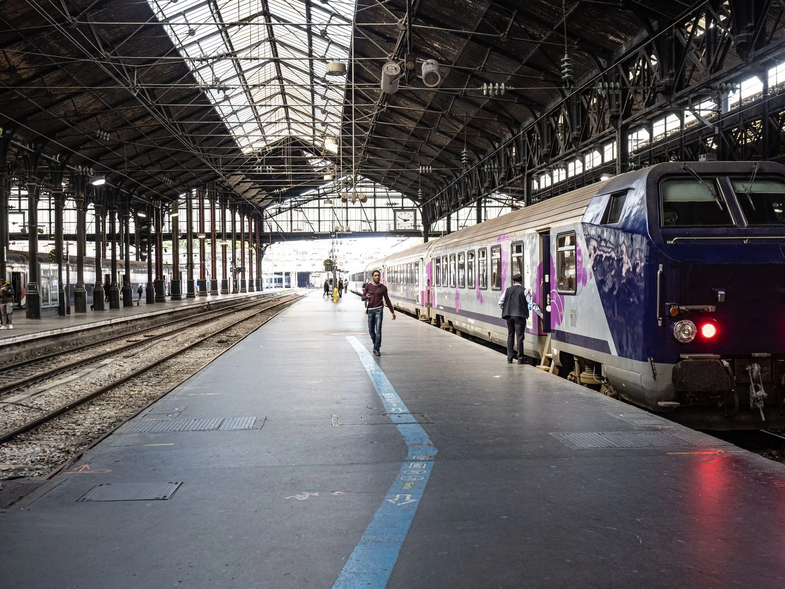 VTC Lyon Part-Dieu : votre chauffeur vous attend à la sortie du train